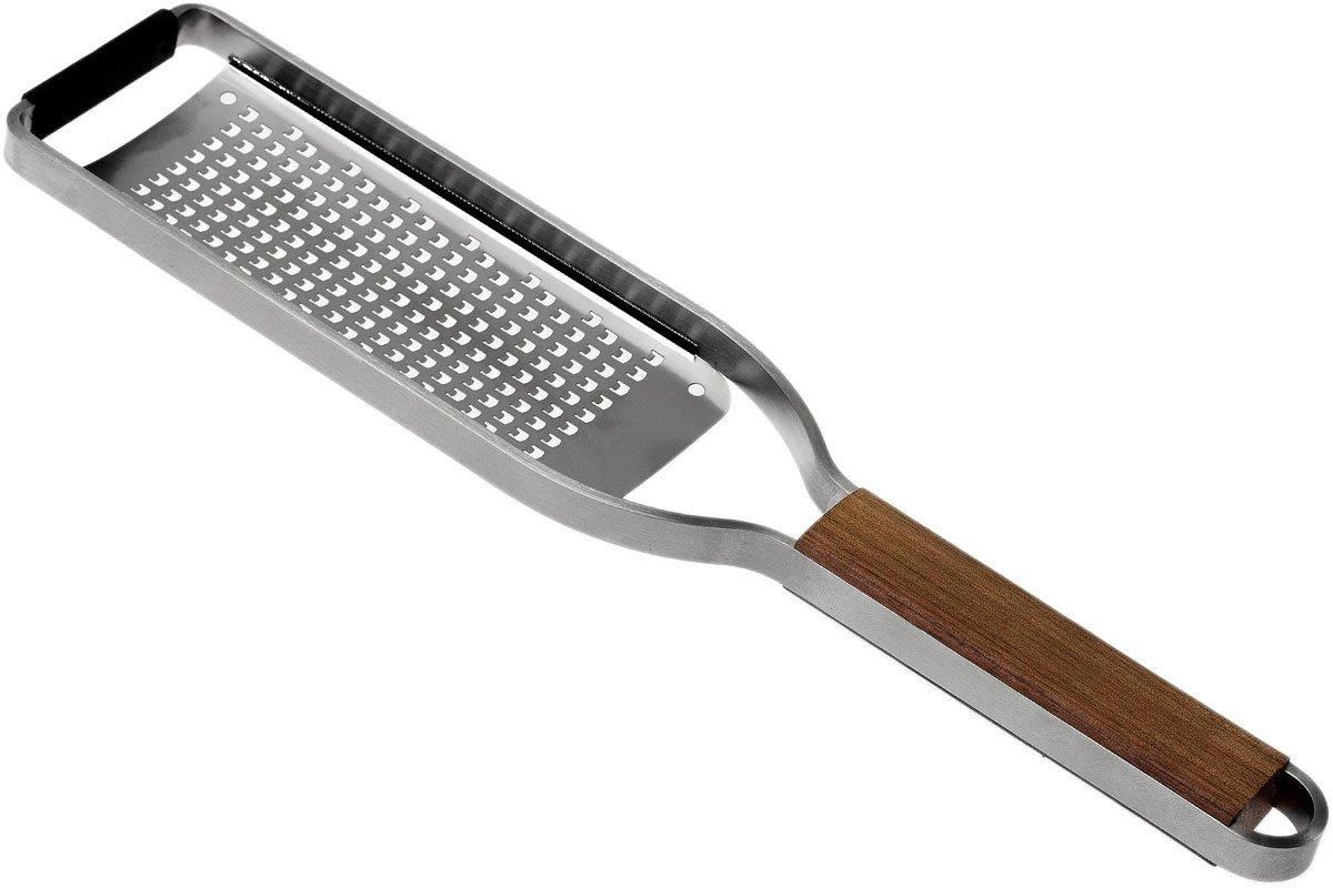 Microplane Master Grater Reibe Coarse #3, Grob 43300 4 Microplane Master Grater Reibe Coarse #3, Grob 43300 – Bild 2
