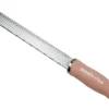 Microplane Premium Classic Reibe, Dusty Rose 2 Microplane Premium Classic Reibe, Dusty Rose -Koch Klingen Verkaufsgeschäft MP46923 01 microplane scaled