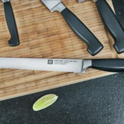 Zwilling J.A. Henckels Four Star SharpBlock 35145-007, 7-teiliger Messerblock Schwarz Eschenholz -Koch Klingen Verkaufsgeschäft fourstar2 1